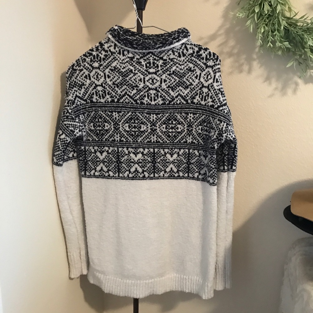 Women’s Sweater